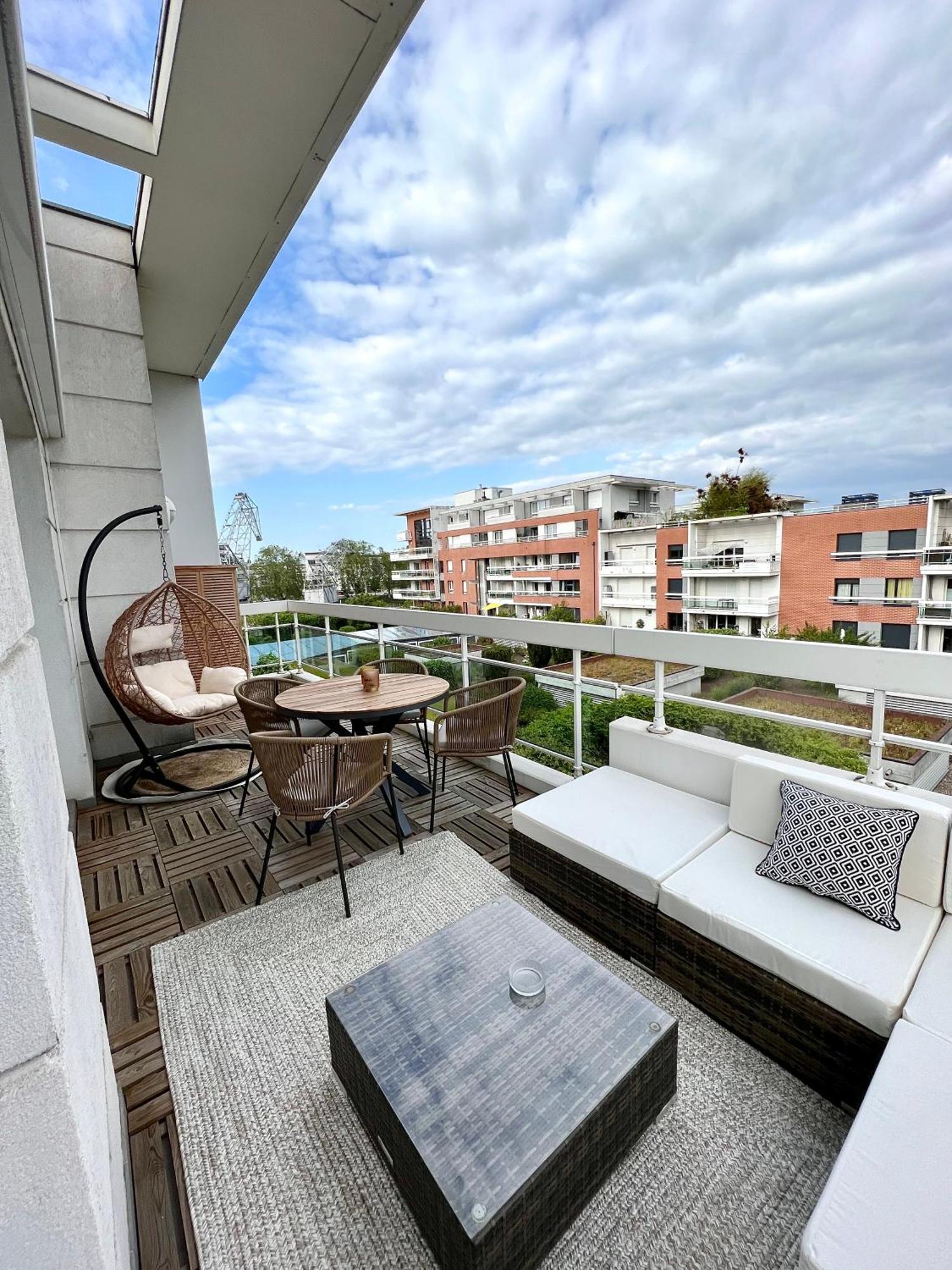 Appartement Climatise 3 Etoiles T3 Chic A Strasbourg Avec Billard Et Terrasse Zimmer foto